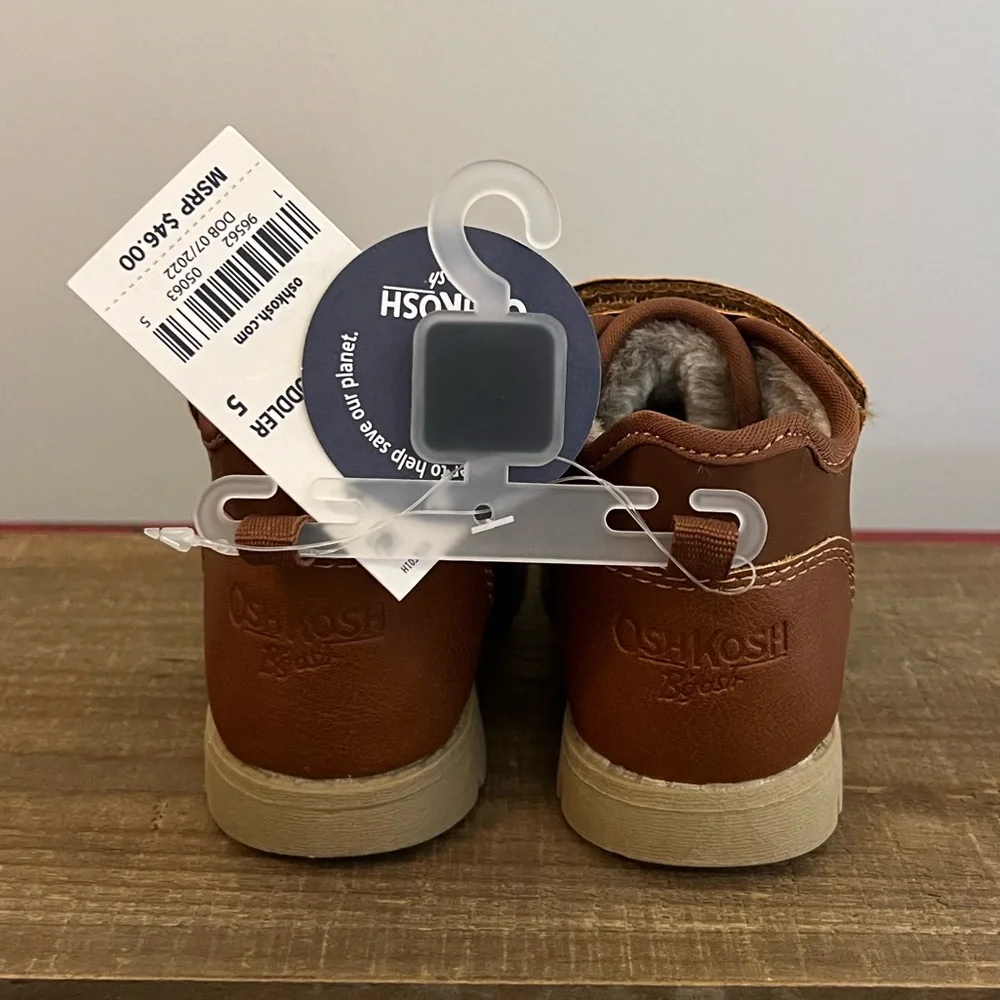 NWT OshKosh B’gosh Allister Toddler Boys Ankle Boots Size 5 - Picture 4 of 8